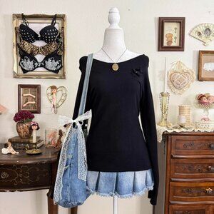 Y2k preppy dark coquette black off the shoulder knit sweater w lace rosette